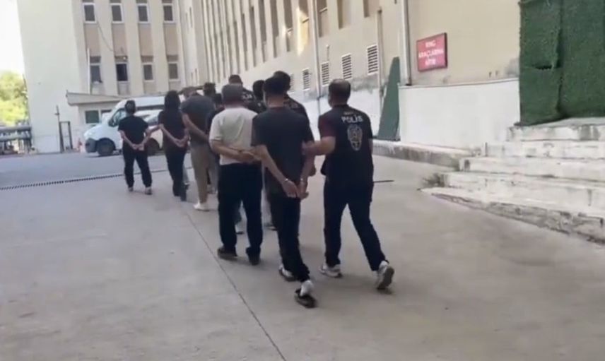 Siber zorbalık şebekesine Diyarbakır merkezli operasyon: ailelere tehdit ve şantaj