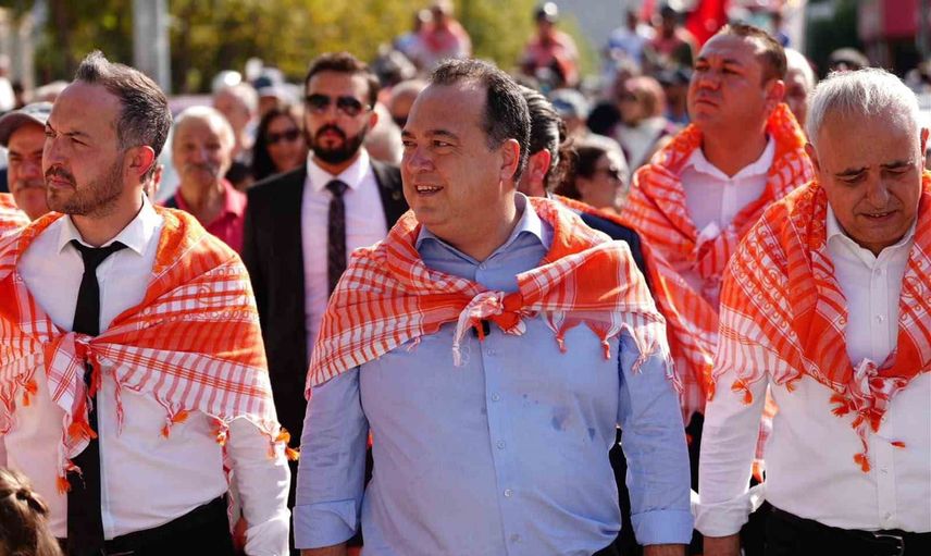 Yörük kültürü Salihli’de keşkek ve cirit şenliğinde buluştu