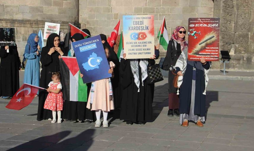 Erzurum'da haftalar süren sessiz yürüyüş sağlıkçıların Gazze dayanışması oldu
