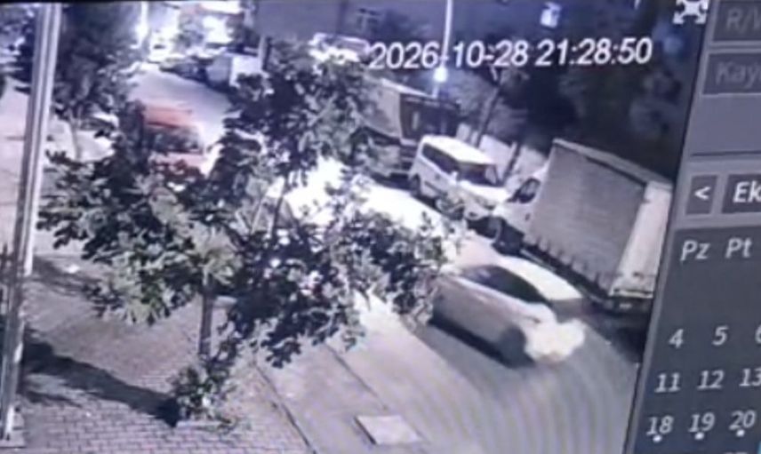 Kiralık otomobilin ardından bırakılan izler sultangazi sokaklarında