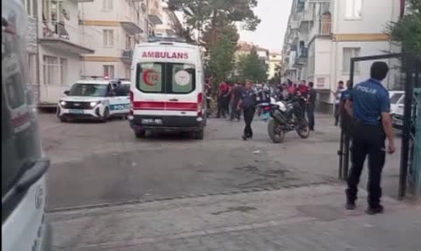 Hidayet Mahallesi'nde aile içi tartışma kavgaya dönüştü: 6 kişi yaralandı