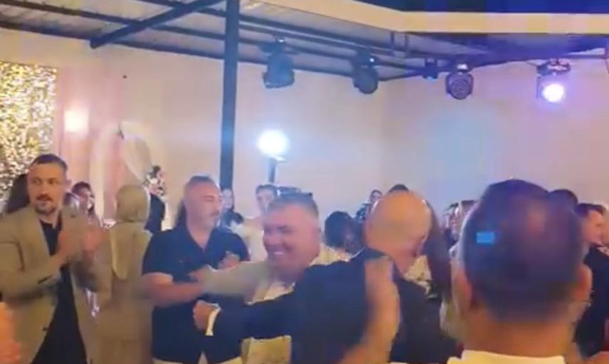 Annesinin evliliğini kabullenemeyen 15 yaşındaki çocuğun saldırısı can aldı