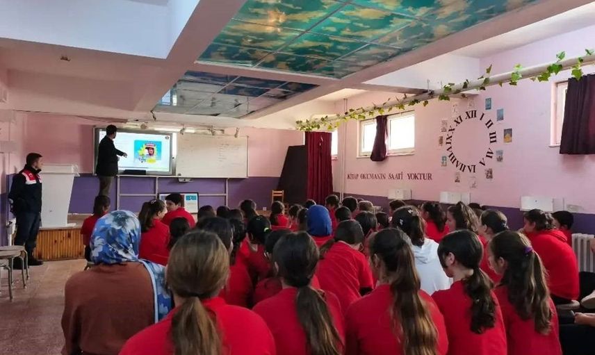 Abalı ilkokulunda dijital tehlikelere karşı bilinçlendirme çalışması