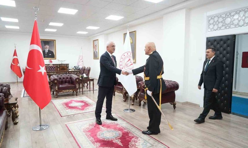 Muş'ta 103. yılda cumhuriyetin mirasına vurgu