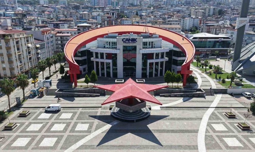 Canik Belediyesi KPSS gününde adayların hizmetinde