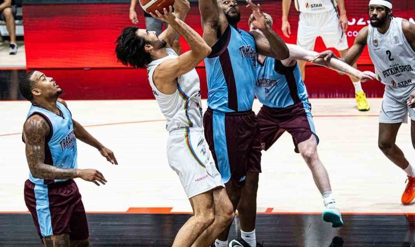 İzmir derbisinde hazırlık rüzgarı: Karşıyaka ile Aliağa Petkimspor kozlarını paylaşacak