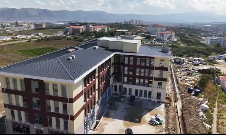 Vali Masatlı Antakya'da yeni hizmet binalarını inceledi