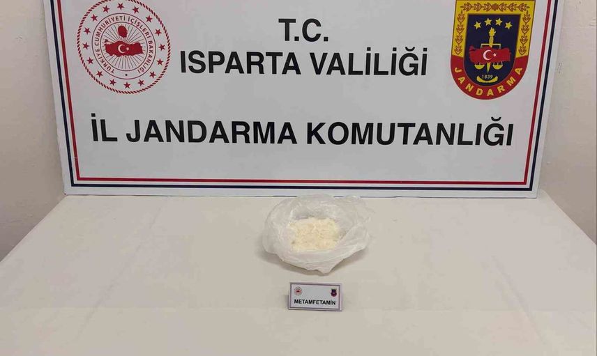 Isparta jandarmasından Gönen'de uyuşturucu operasyonu: 300 gram metamfetamin, 1 gözaltı