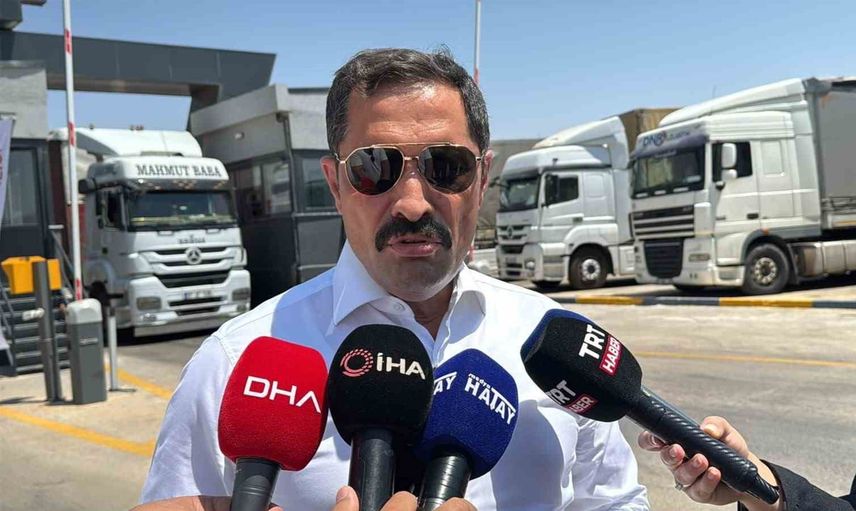Cilvegözü'nde tır parkı yoğun trafiğe nefes aldırdı