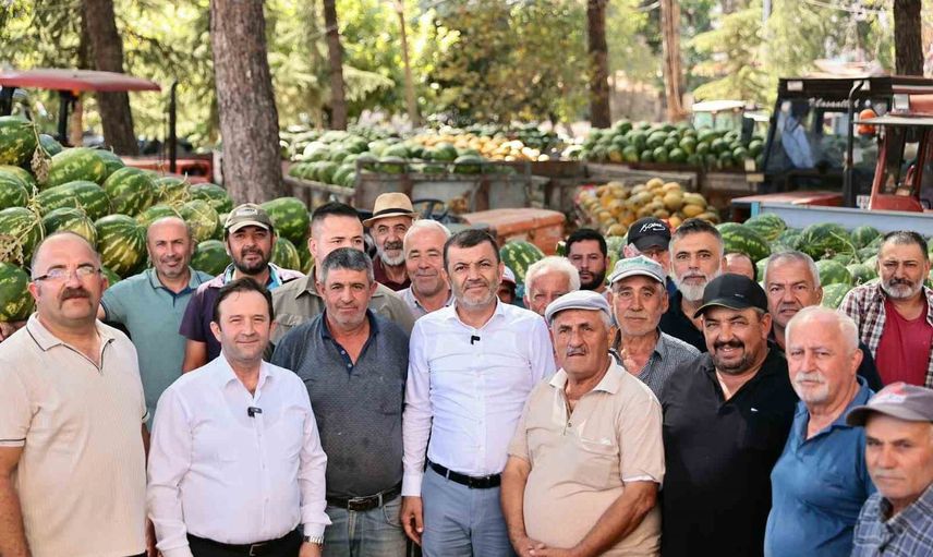 Denizli Büyükşehir'den üreticiye destek: karpuzlar ihtiyaç sahiplerine ulaşıyor
