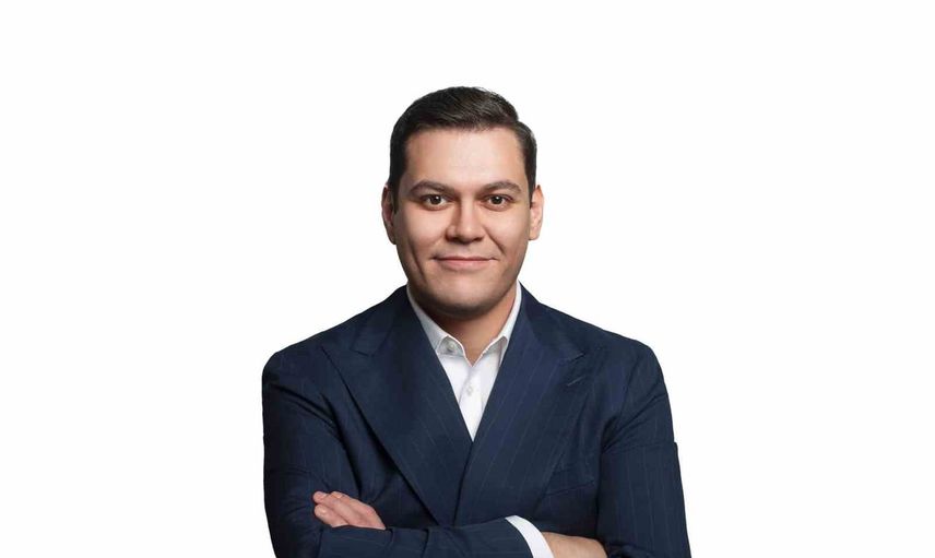 Oğuz Alper Öktem Martı'ya taksici daveti: komisyonsuz çalışma ve otomobil ödülü
