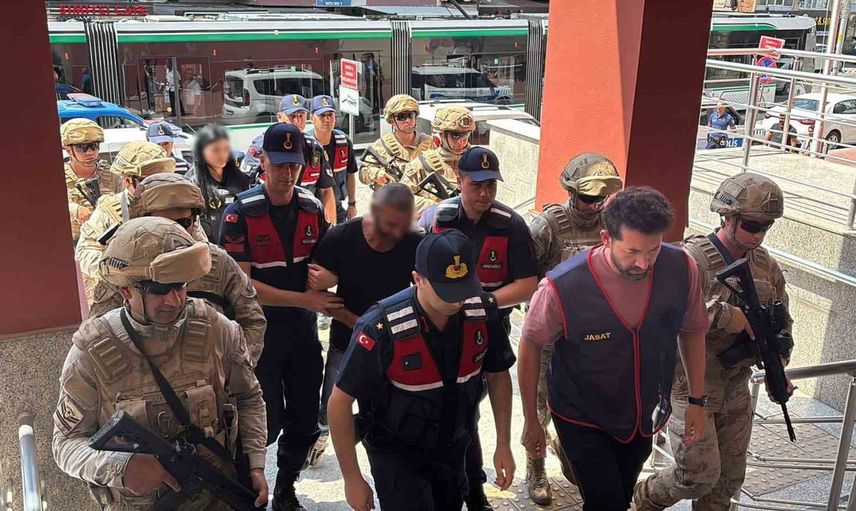 Kaçış planı adada bitti: Yunanistan'a giderken yakalanan şüpheli tutuklandı