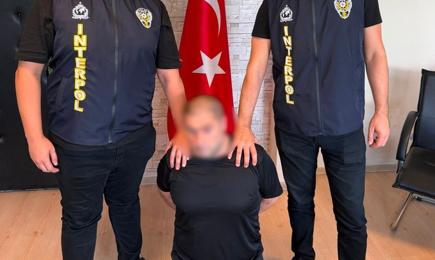 Gürcistan'dan Türkiye'ye teslim: iki kırmızı bültenli organize suç lideri sınırdan getirildi