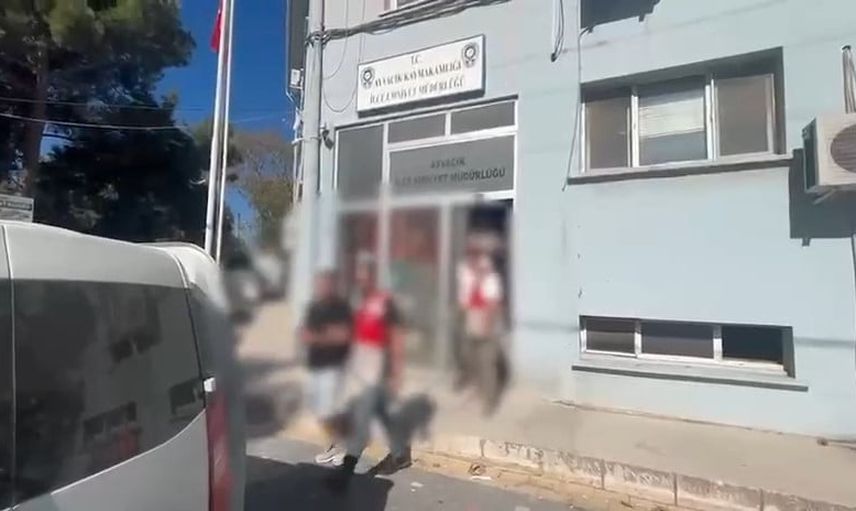 Çanakkale kıyılarında iki ilçede operasyon: 7 organizatör ve 115 kaçak göçmen yakalandı