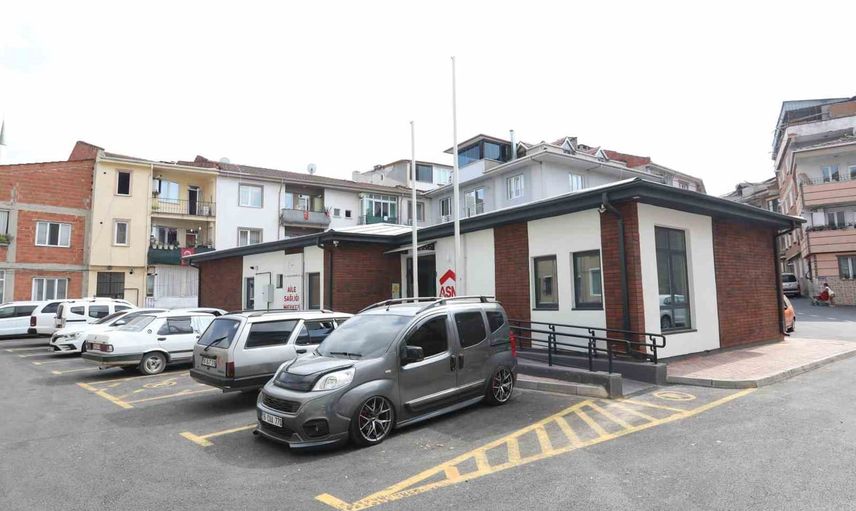 İnegöl’de sağlık merkezine erişim kolaylaştı: çevre yollar asfaltlandı