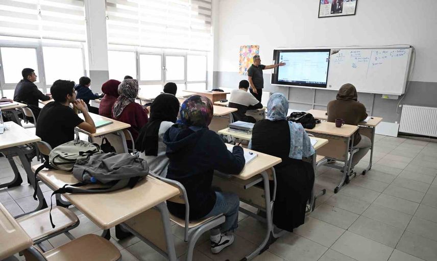 Kernek külliyesi öğrencileri hedefe hazırlanıyor: 200 kişilik sınav destek programı