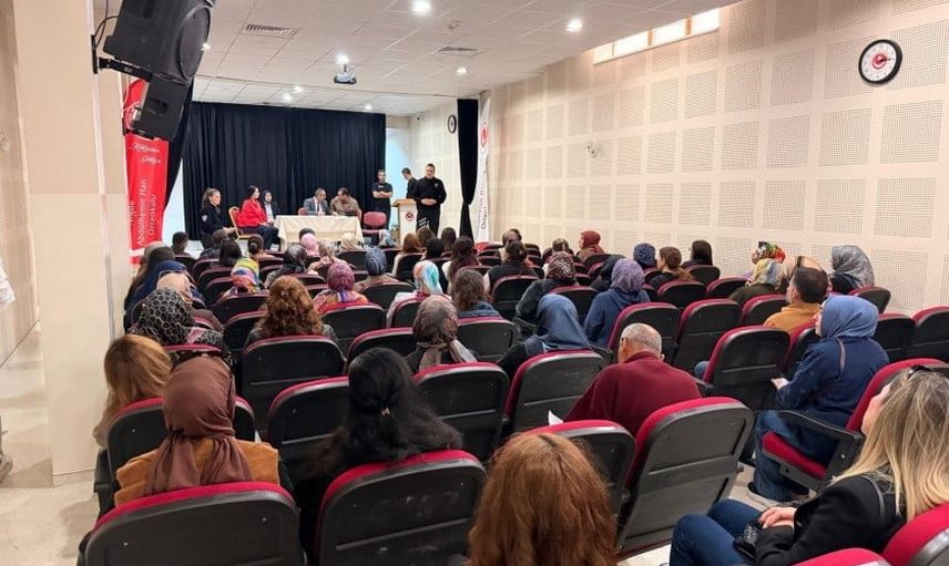 Niğde'de 'Birlikte Her Şey Mümkün' projesiyle öğrenci ve velilere güvenlik eğitimi