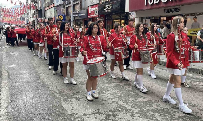 Zonguldak'ta gaziler günü kortej yürüyüşüyle anıldı