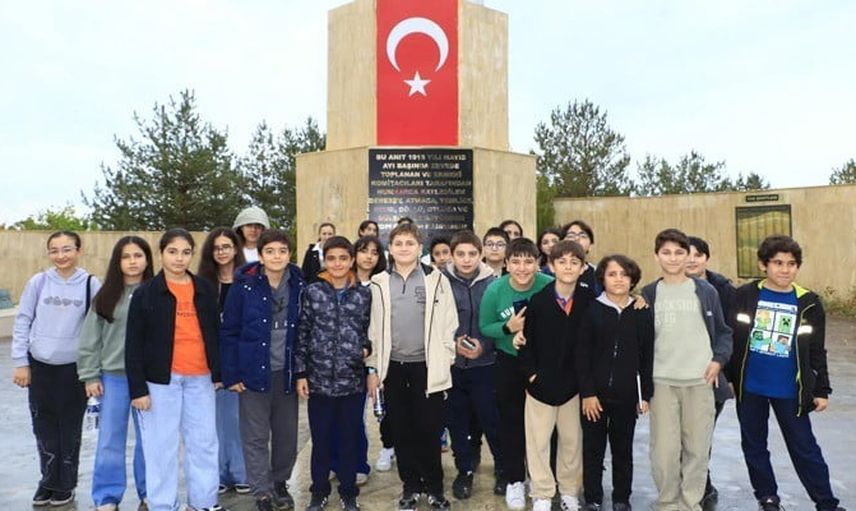 Vanlı öğrenciler tarih ve kent hafızasını yerinde keşfetti