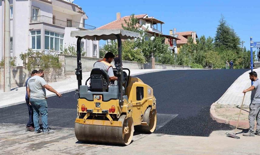 Osmangazi Mahallesi'nde yollar baştan sona yenileniyor