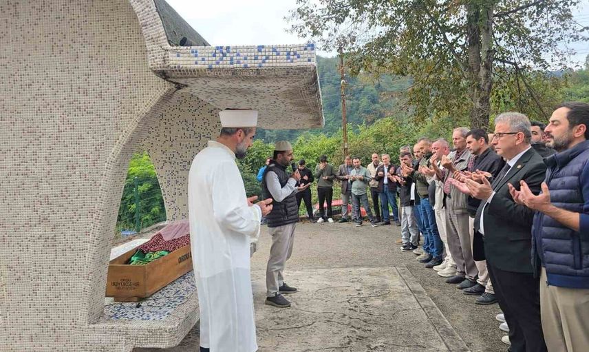Korgan'da iki cinayet: önce oğul sonra anne defnedildi