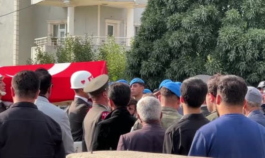 Yüksekova şehidi gözyaşları ve dualarla uğurlandı