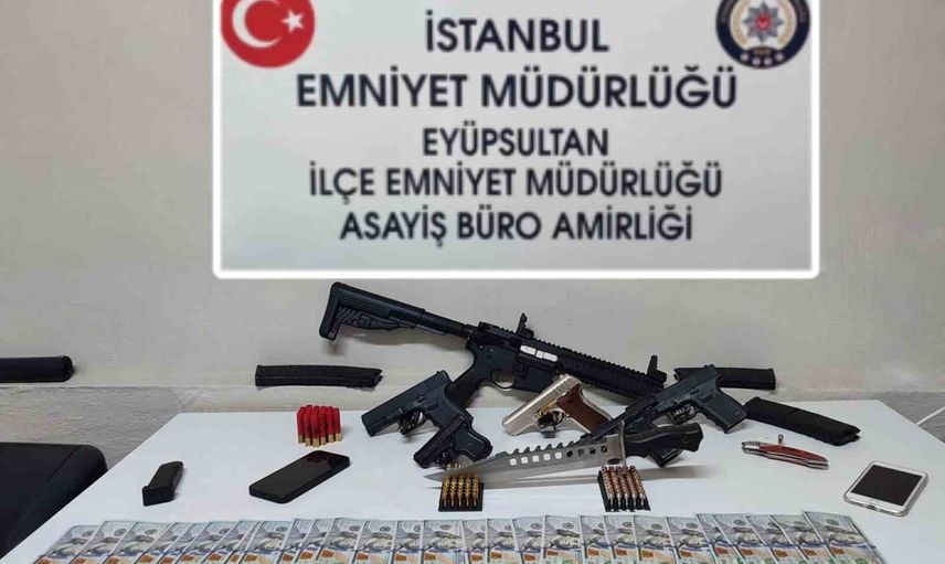 Çuvaldan çıkan otomatik tüfek operasyonunda iki şüpheli tutuklandı