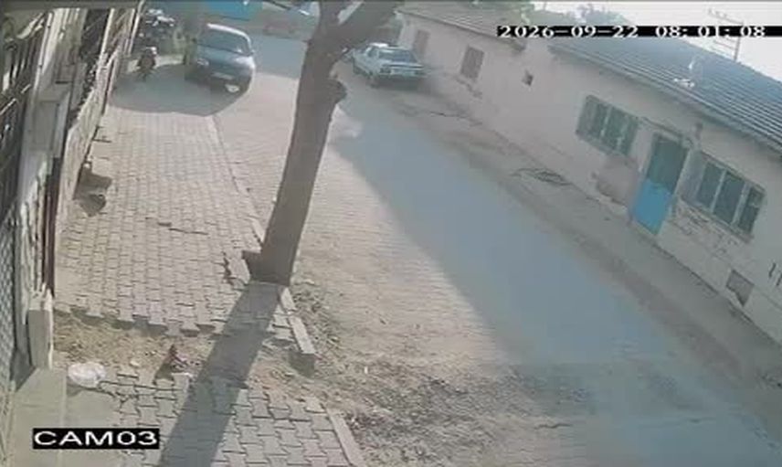 Okul önünde panik: Manisa'da silahlı saldırganın kaçışı kamerada