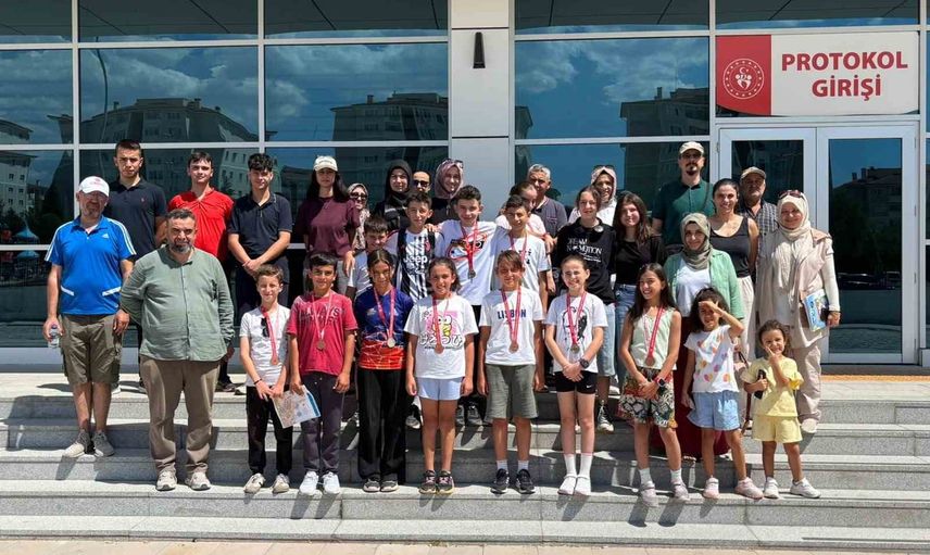 Akkent'te zafer bayramı oryantiringle renklendi
