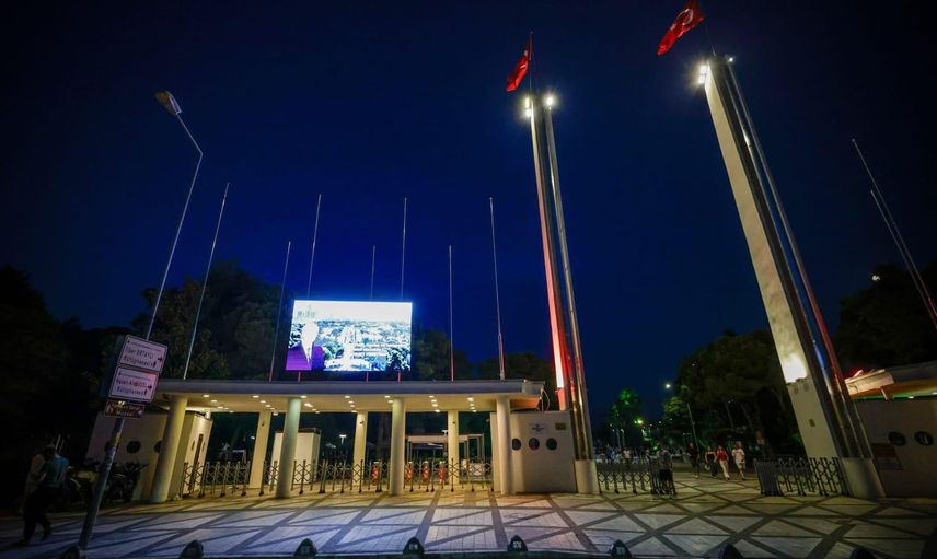 Piriştina'nın vizyonu Kültürpark'ta led ekranla kalıcılaşıyor