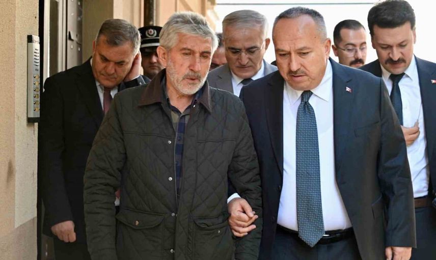 Genel müdür Fidan'dan şehit polis Türkoğlu'nun babaevine taziye