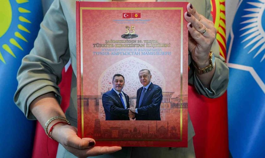 Erdoğan'ın takdim yazısıyla iki dilli kitap Bişkek'te Caparov'a verilecek