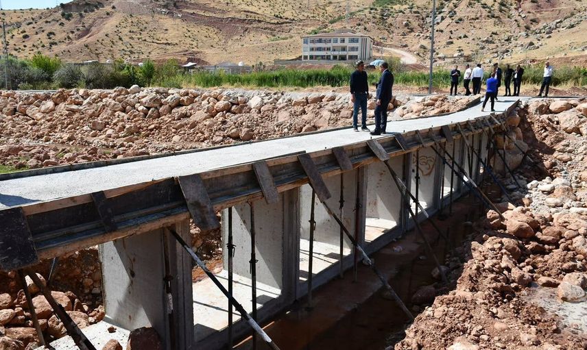 Şırnaklı vekil Kasrik’te sel sonrası dere ıslahını inceledi