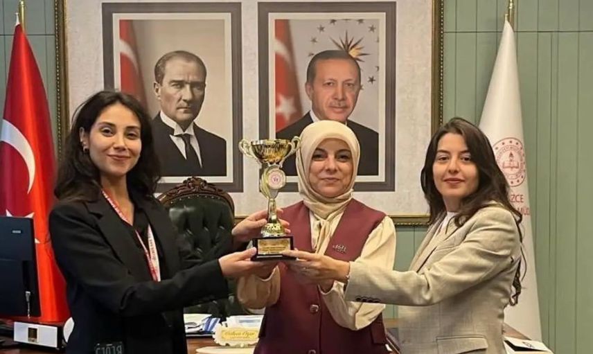 Düzce valiliği kadın masa tenisinde il şampiyonu oldu