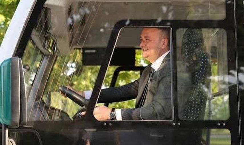Çivril’de belediye otobüsleriyle ilçede yeni bir ulaşım dönemi başladı