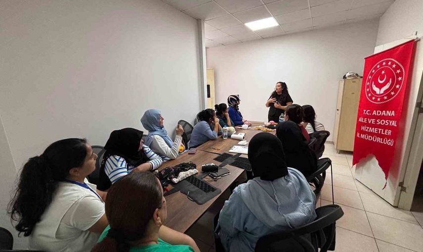 Adana'da Aile Eğitim Programı'nda evlilik ve aile hayatı işlendi