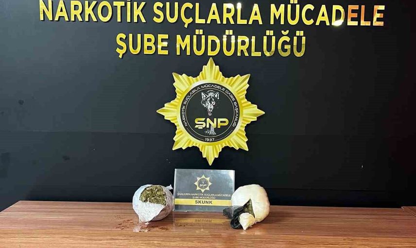 Araçta yakalanan 1,5 kilo skunk adliyeye götürdü: Haliliye'de dört kişi tutuklandı