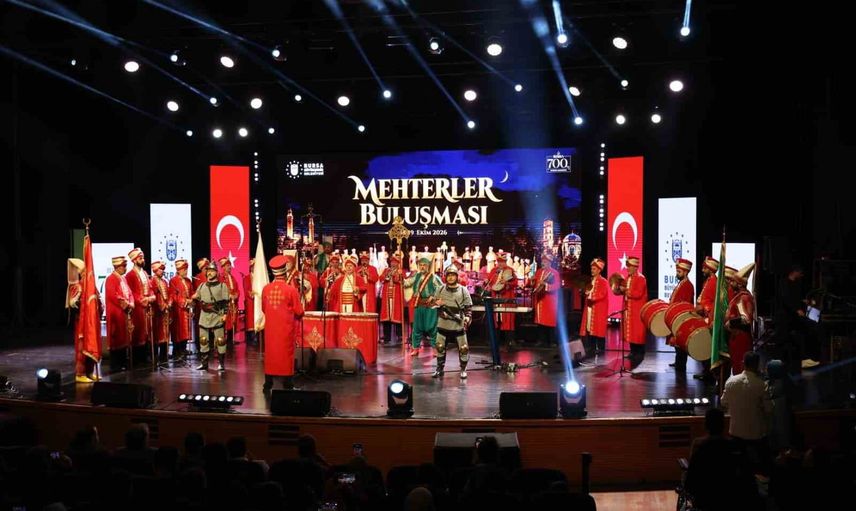 Bursa'da 700. yılda mehter marşları meydanları ve konser salonunu doldurdu
