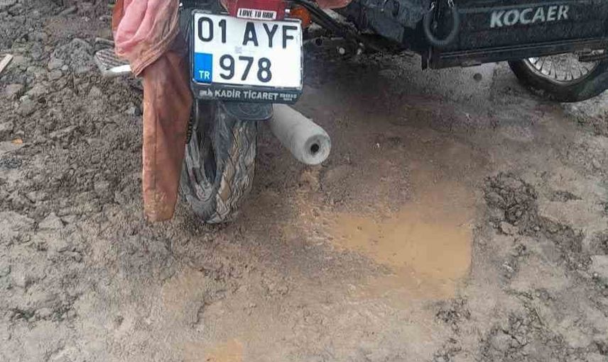 Çamardı'da motosiklet yağışta kaydı: iki yaralı