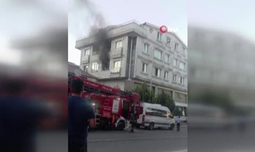 Darıca'da mutfak yangını müdahale sırasında doğalgaz patlamasıyla paniğe yol açtı
