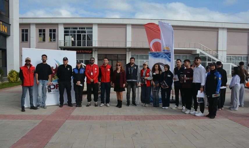 Üniversite kampüsünde dijital risklere karşı bilinçlendirme seferberliği