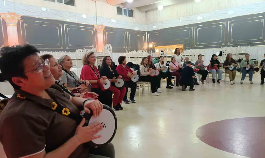 Edirneli kadınların darbukayla umut kuran ritim ağı
