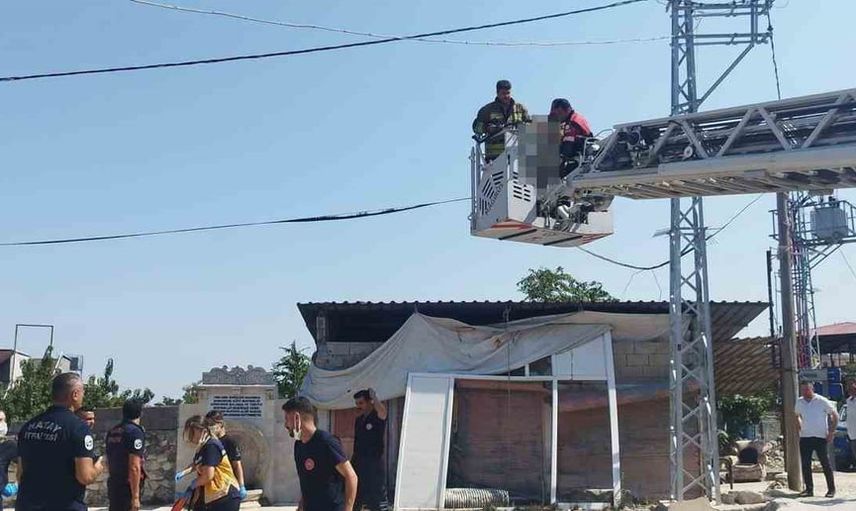 Defne'de elektrik direğinde bulunan erkek cesedinin nedeni araştırılıyor