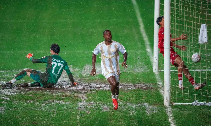 Kayserispor'un forveti Daniel Moreno beş maçta yedi gole ulaştı