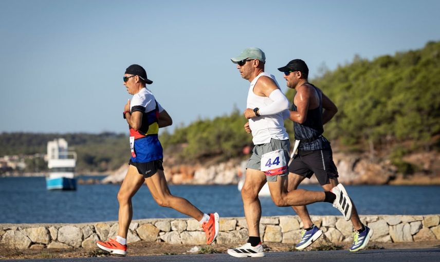 Ayvalık'ta denizle zeytinlik arasında uluslararası kurtuluş yarı maratonu pazar günü