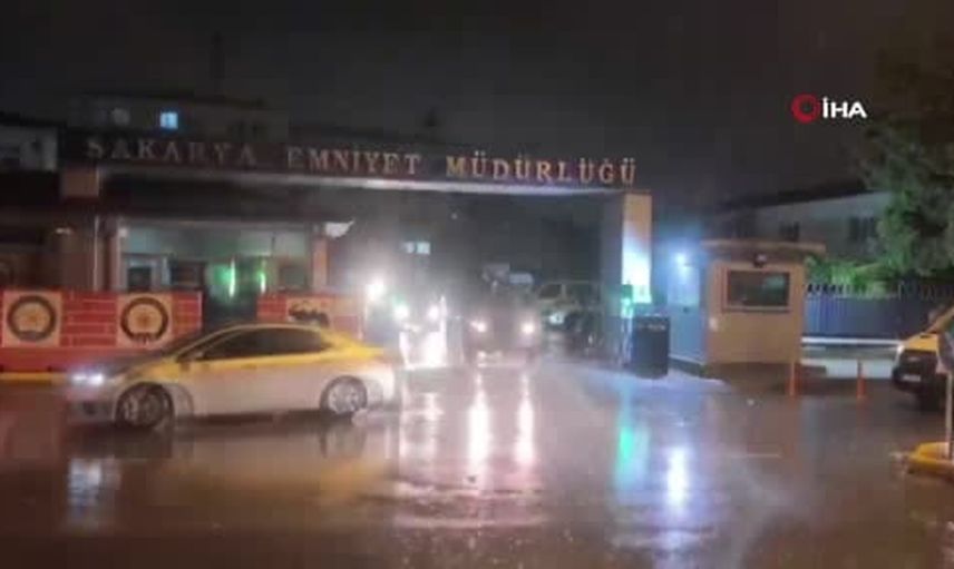 Sokaklar güvende: Sakarya'da eş zamanlı operasyonda 14 gözaltı