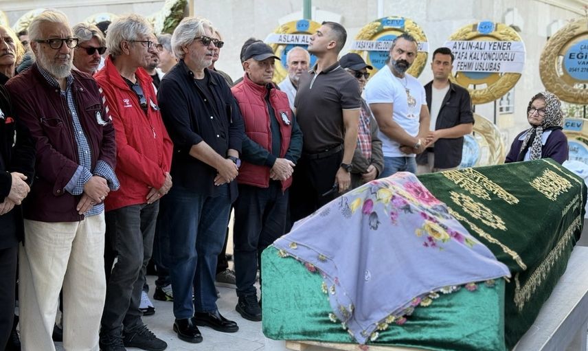 Necla Uygur'a son veda: Teşvikiye'de tören, Feriköy'de defin