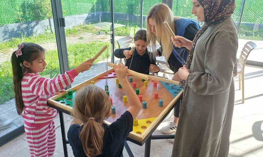 ç çocuklar için akıl ve zeka oyunlarıyla buluştu: Çamköy TOKİ'de eğitim ve oyun bir arada