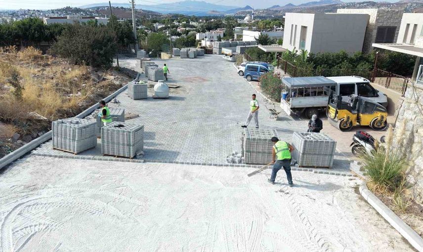 Bodrum'da sokak sokak parke çalışması hız kazandı