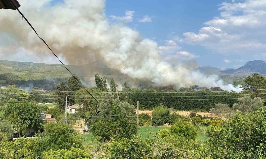 Seydiler'de alevlerle hava ve kara koordineli müdahalesi sürüyor